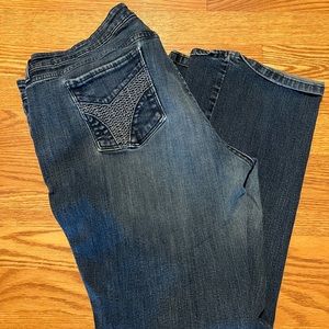 LEVIS DENIUM CURVE BOOT CUT JEANS